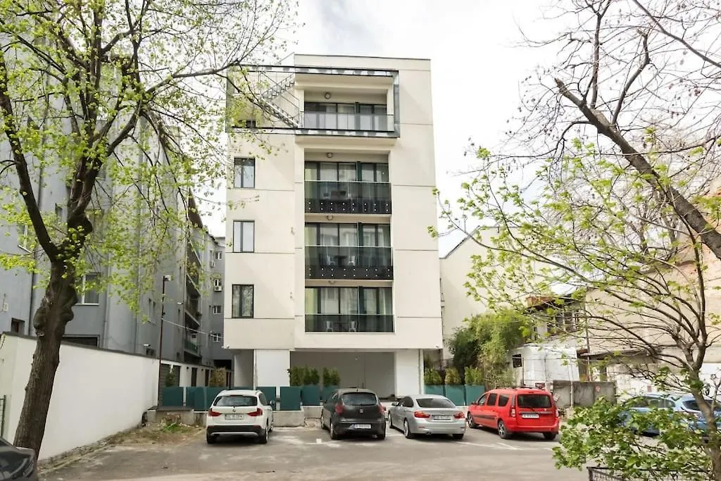 Central 13 Apartment - New Building & Parking-1